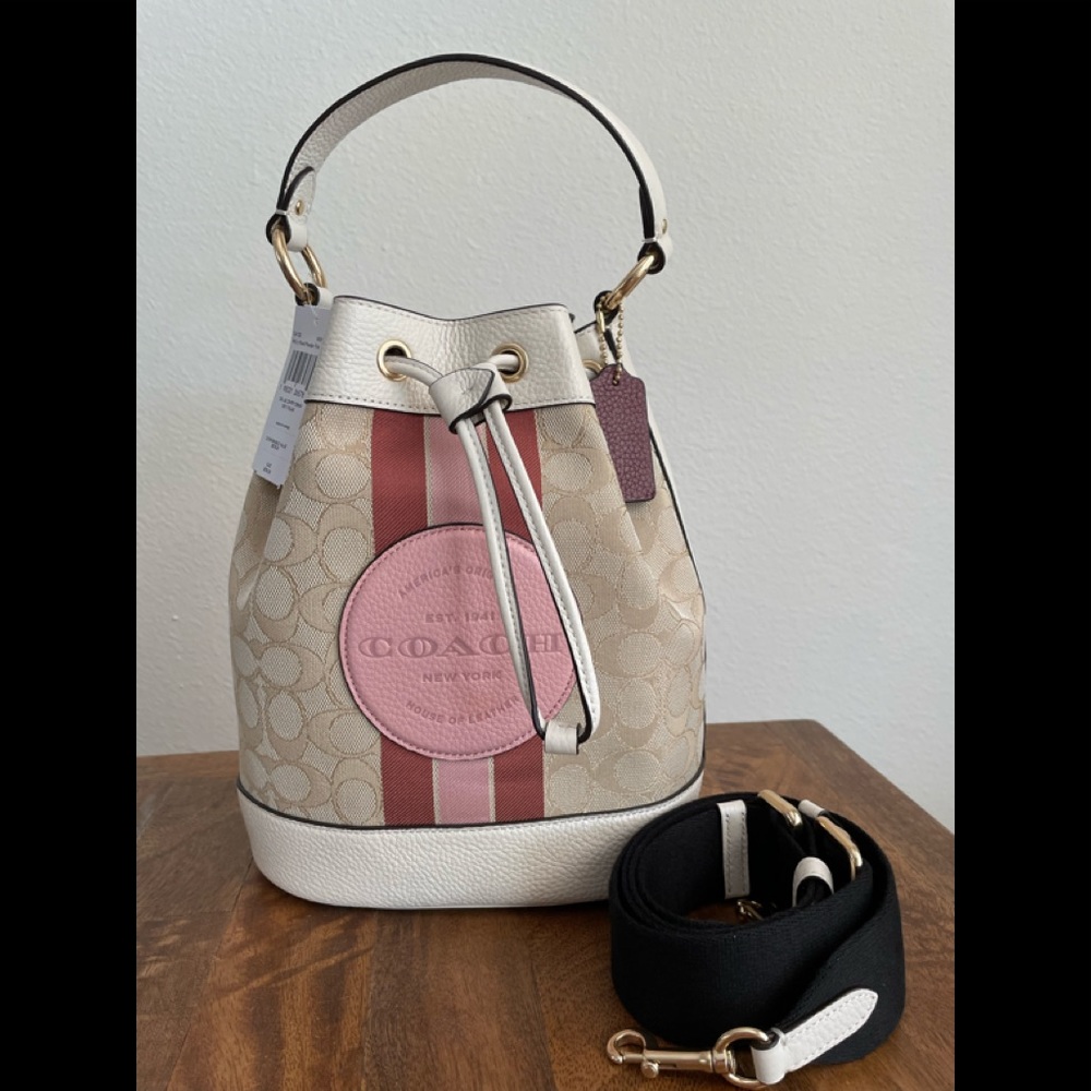 Coach Bucket Bag Dempsey Drawstring - Picture 6 of 10